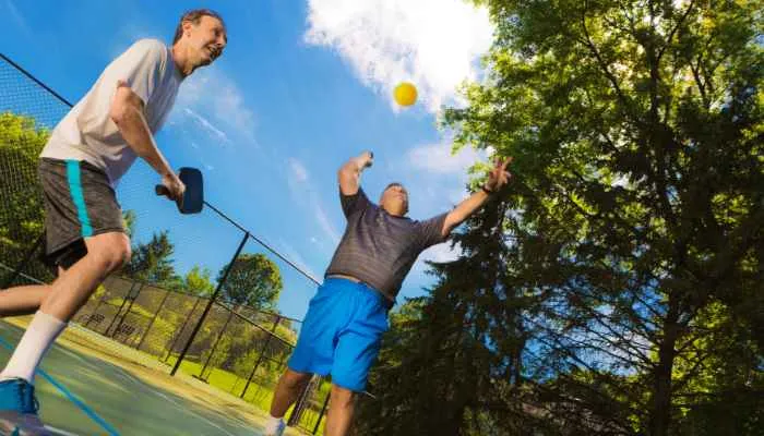 what is the legal spike in the pickleball 